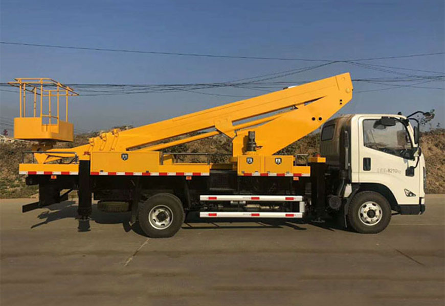 江鈴凱銳22米直臂式高空作業(yè)車(chē)