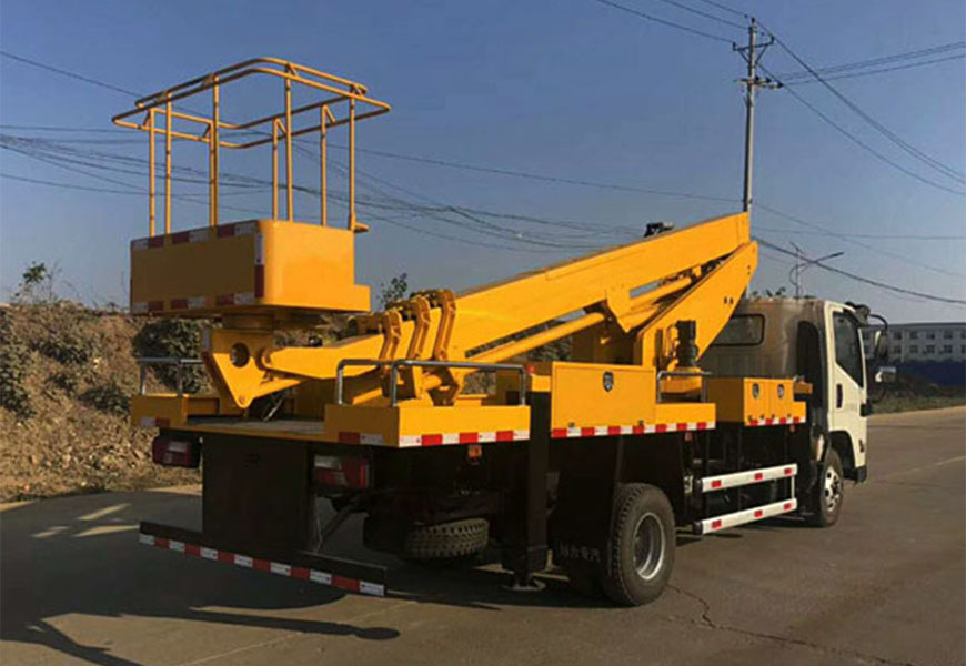 江鈴凱銳22米直臂式高空作業(yè)車(chē)圖片