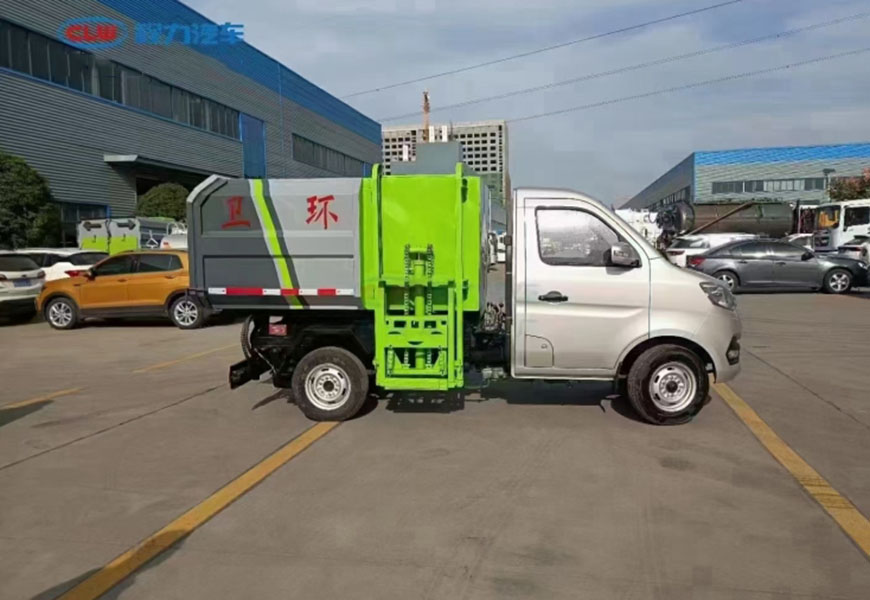 國(guó)六長(zhǎng)安側(cè)裝掛桶垃圾車(chē)