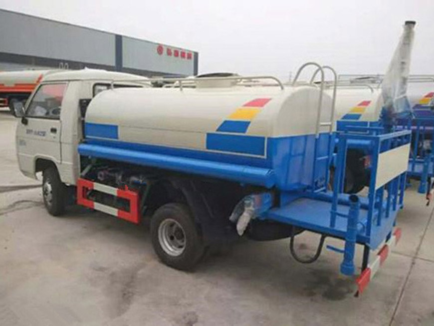 福田時(shí)代2噸灑水車(chē)(藍(lán)牌）