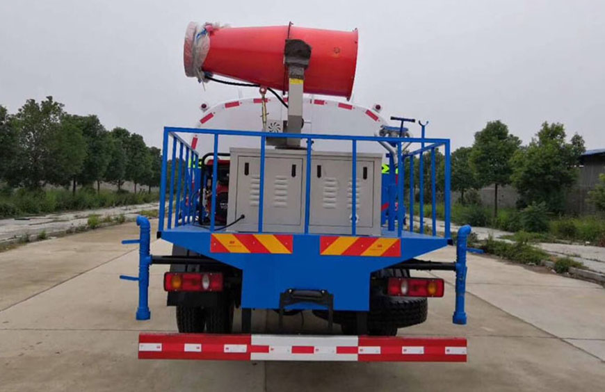 東風(fēng)天錦12噸霧炮車(chē)